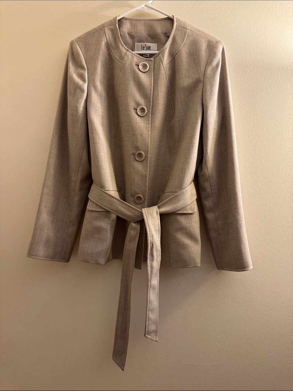 LE SUIT Beige Belted Blazer